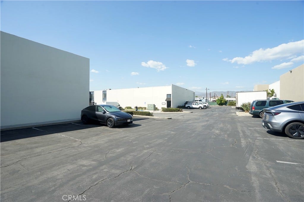 812 N Grand Avenue, Covina, CA 91724 812 N Grand Avenue, Covina, CA 91724