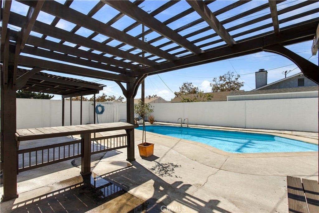 15513 Flatbush Avenue, Norwalk, CA 90650 15513 Flatbush Avenue, Norwalk, CA 90650