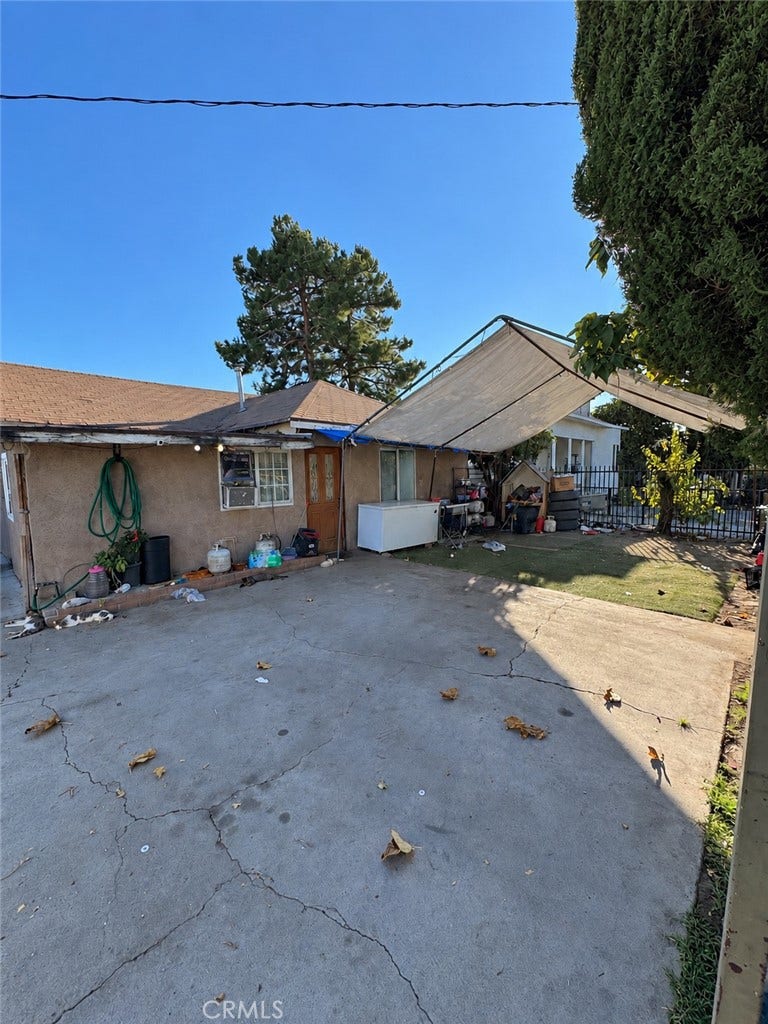 1083 E Benedict, San Bernardino, CA 92408 1083 E Benedict, San Bernardino, CA 92408