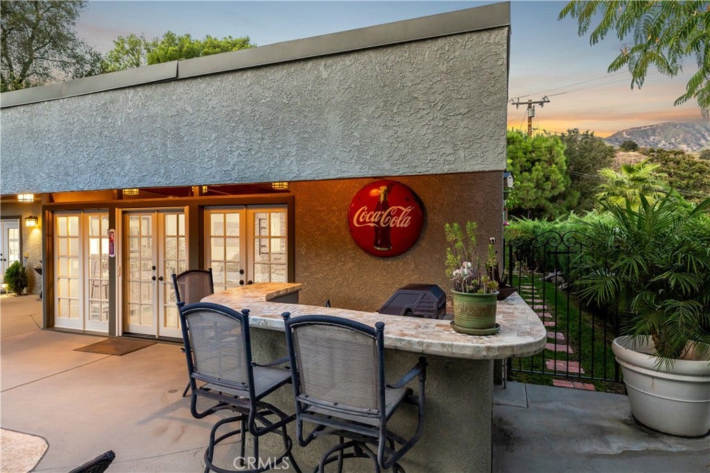 1107 Sandhurst Lane, La Verne, CA 91750