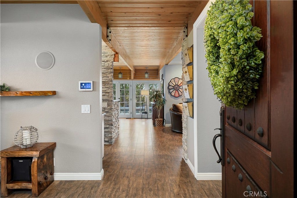 1107 Sandhurst Lane, La Verne, CA 91750