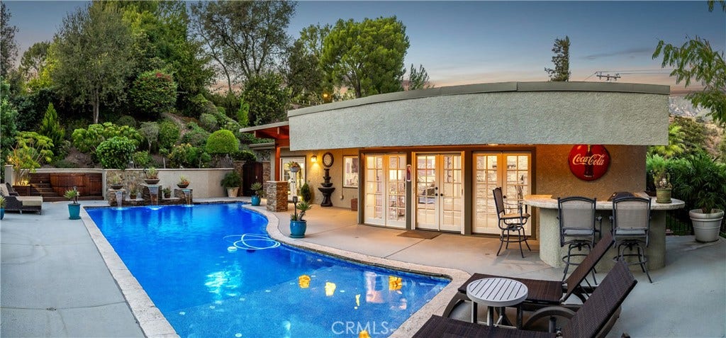 1107 Sandhurst Lane, La Verne, CA 91750