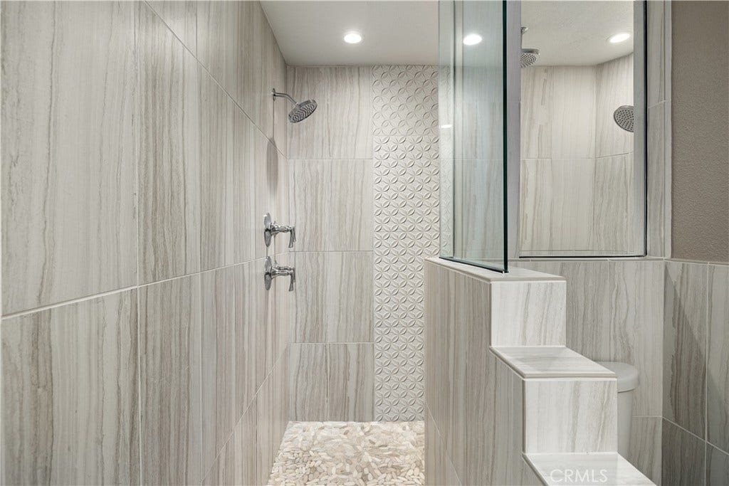 1107 Sandhurst Lane, La Verne, CA 91750