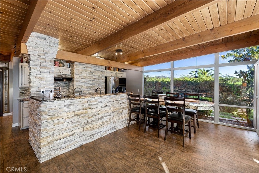1107 Sandhurst Lane, La Verne, CA 91750