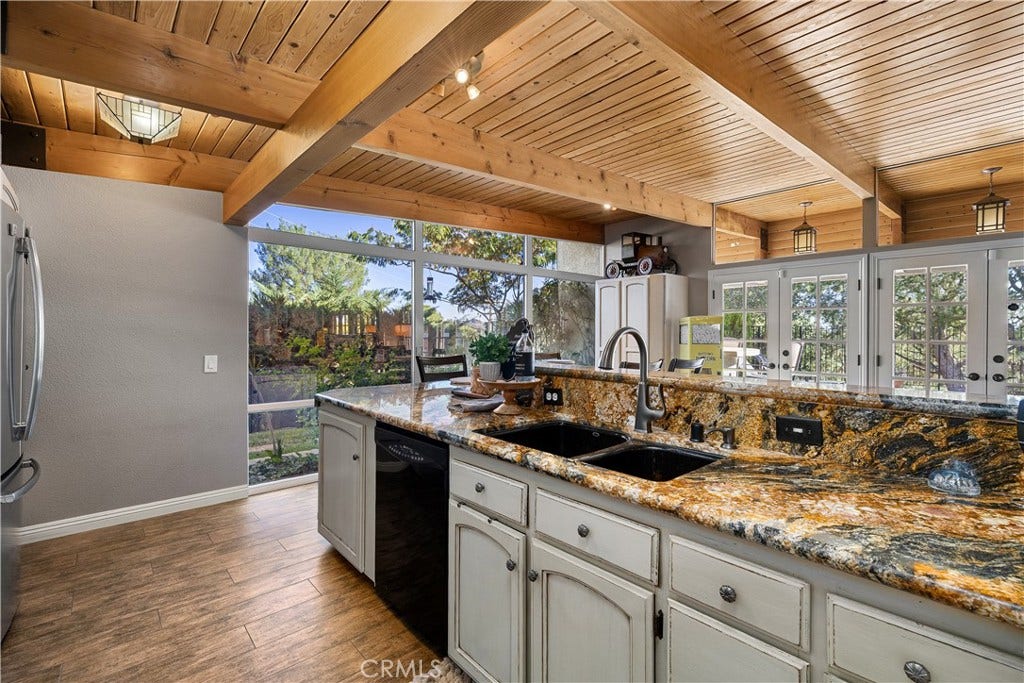 1107 Sandhurst Lane, La Verne, CA 91750
