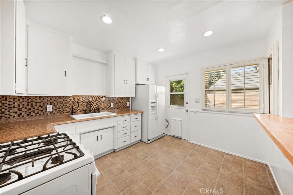 6795 De Anza, Riverside, CA 92506