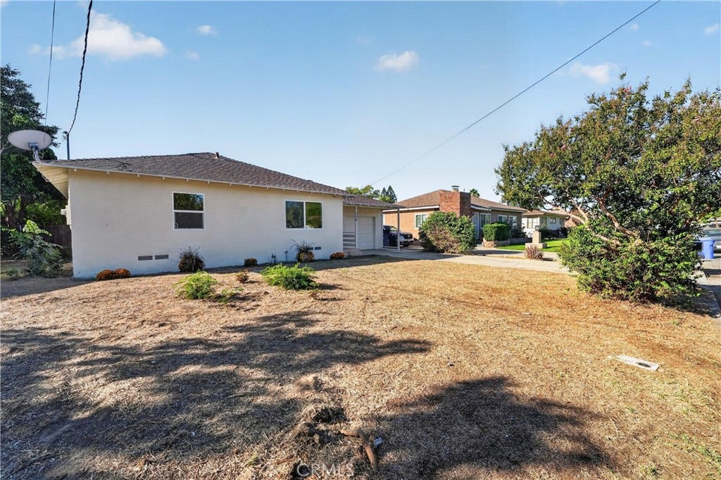 219 W Victoria, Rialto, CA 92376