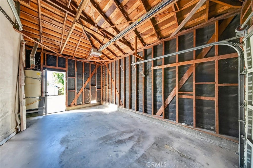 219 W Victoria, Rialto, CA 92376