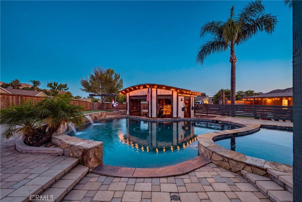 6616 Landfair, Riverside, CA 92509 6616 Landfair, Riverside, CA 92509