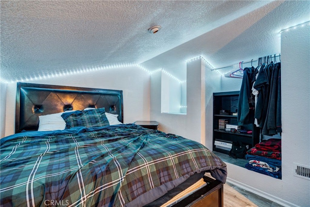 6616 Landfair, Riverside, CA 92509 ATTIC/ART STUDIO/BEDROOM
