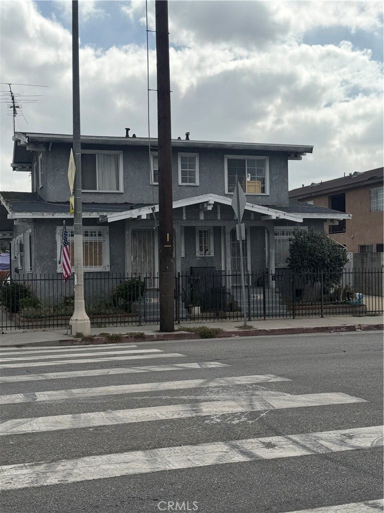 Property photo for 310 E 81st, Los Angeles, CA
