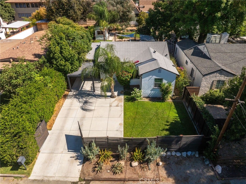 3327 N Crescent, San Bernardino, CA 92405
