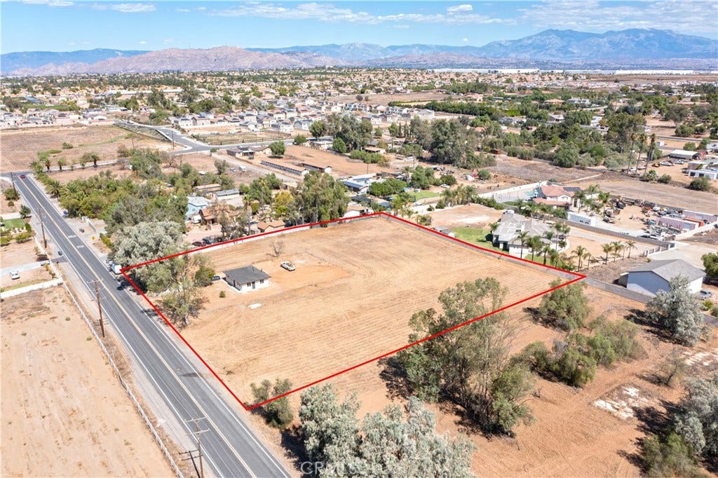 17140 Parsons, Riverside, CA 92508 2.13 Acres Flat land