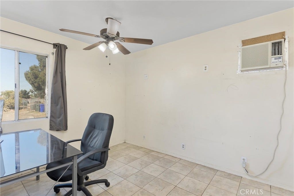 8982 Elm Avenue, Fontana, CA 92335 8982 Elm Avenue, Fontana, CA 92335