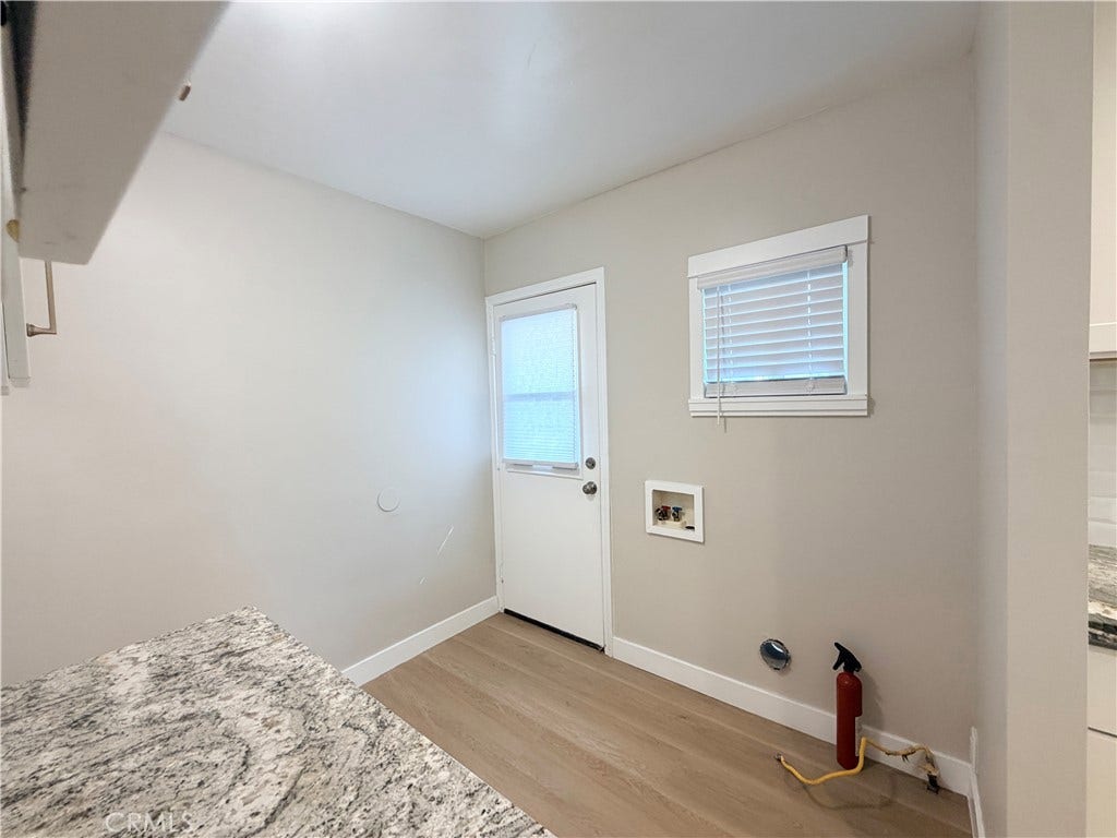 254 N 9th Avenue, Upland, CA 91786