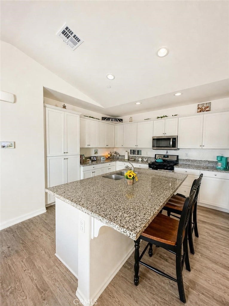 1057 Egret, Calimesa, CA 92320 1057 Egret, Calimesa, CA 92320