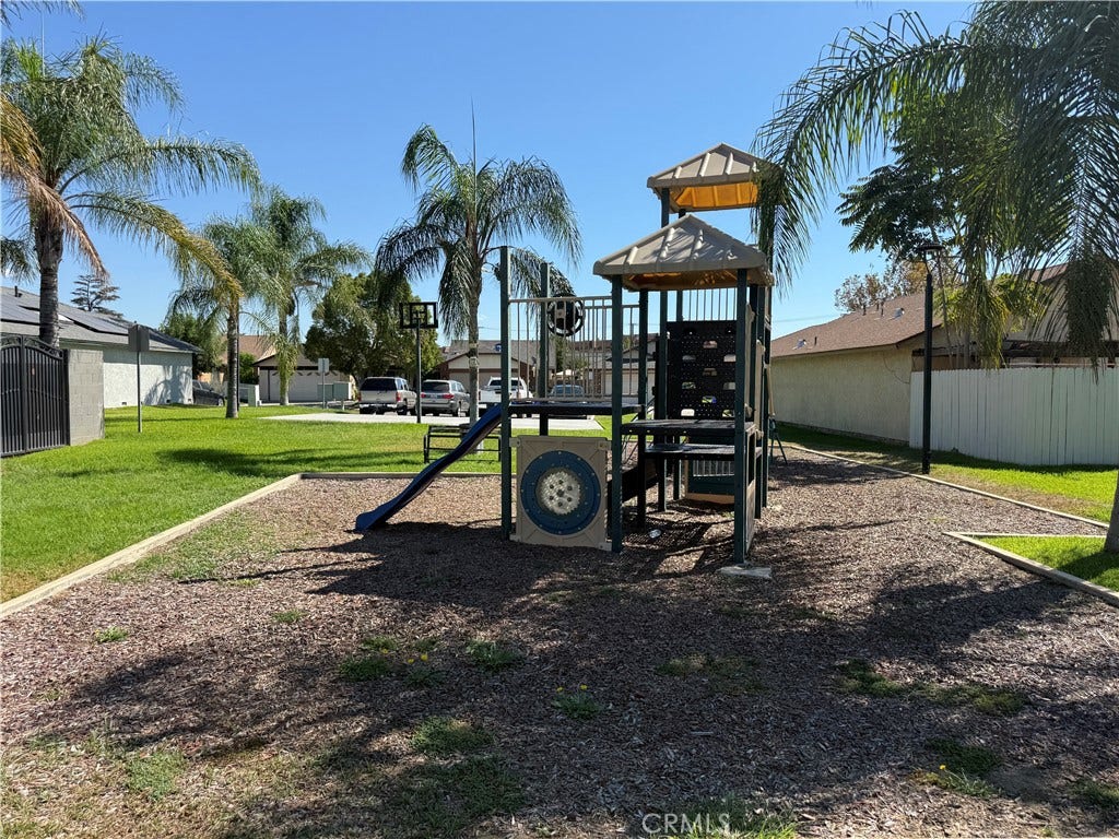 8920 Summerwood, Fontana, CA 92335