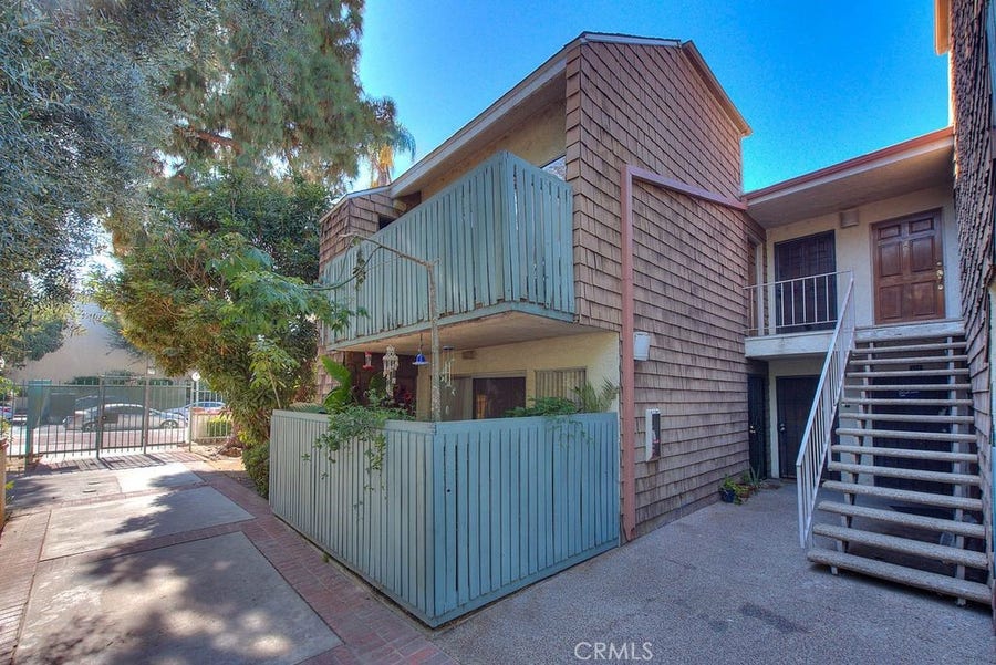 Property photo for 5700 Etiwanda, #212, Tarzana, CA