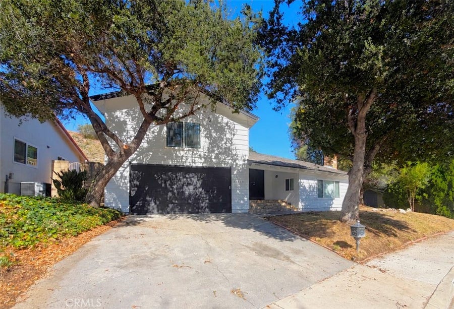 Property photo for 23525 Arlen Drive, Newhall, CA