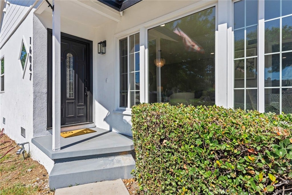 16047 Orsa Drive, La Mirada, CA 90638 16047 Orsa Drive, La Mirada, CA 90638