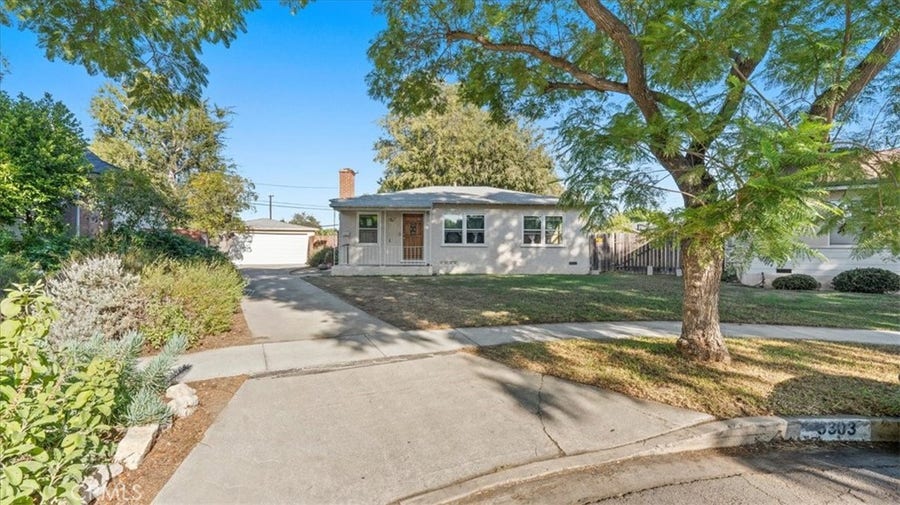 Property photo for 5303 E Brockwood, Long Beach, CA