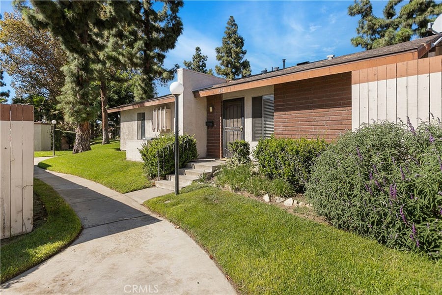 Property photo for 1404 Fredericks Lane, Upland, CA