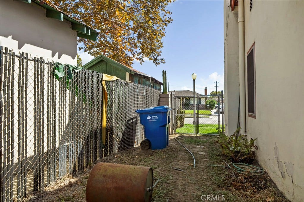 1565 N Palomares, Pomona, CA 91767 1565 N Palomares, Pomona, CA 91767