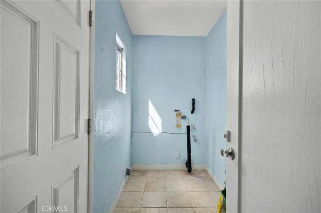 1565 N Palomares, Pomona, CA 91767 1565 N Palomares, Pomona, CA 91767