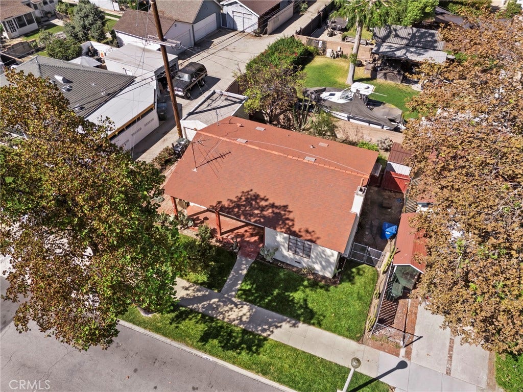 1565 N Palomares, Pomona, CA 91767 1565 N Palomares, Pomona, CA 91767