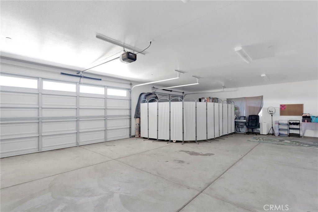18237 Valencia Street, Hesperia, CA 92345 18237 Valencia Street, Hesperia, CA 92345