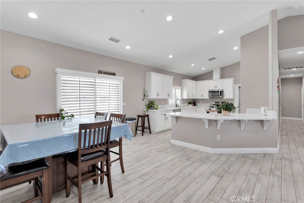 18237 Valencia Street, Hesperia, CA 92345 18237 Valencia Street, Hesperia, CA 92345
