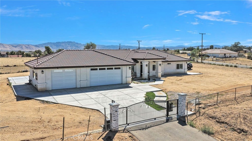 18237 Valencia Street, Hesperia, CA 92345 18237 Valencia Street, Hesperia, CA 92345