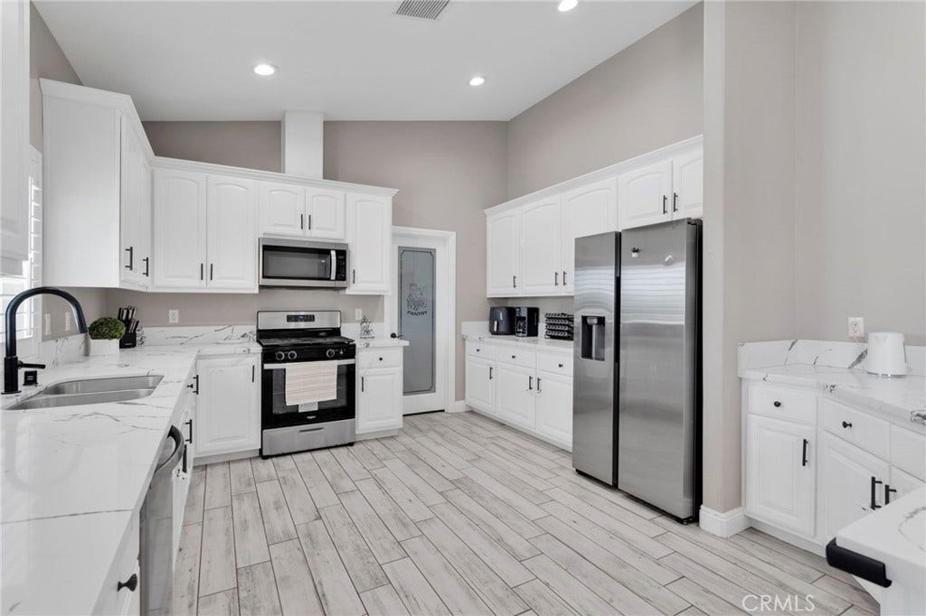 18237 Valencia Street, Hesperia, CA 92345 18237 Valencia Street, Hesperia, CA 92345