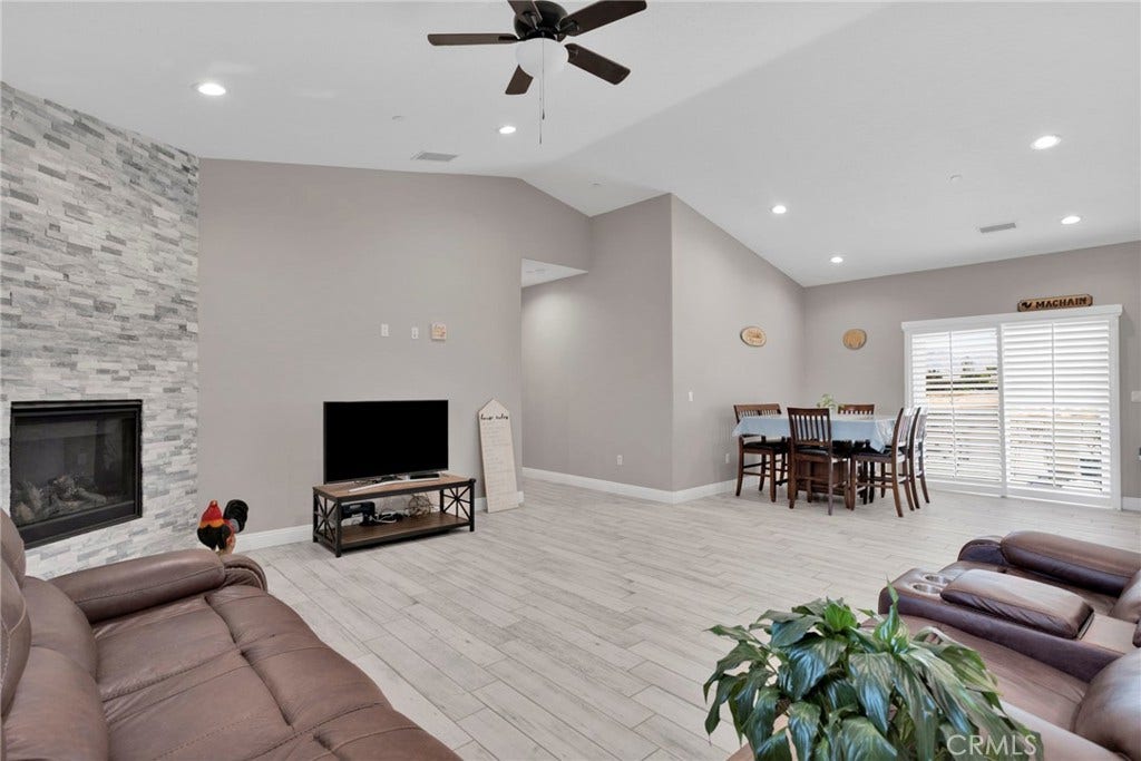 18237 Valencia Street, Hesperia, CA 92345 18237 Valencia Street, Hesperia, CA 92345