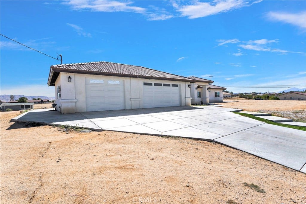 18237 Valencia Street, Hesperia, CA 92345 18237 Valencia Street, Hesperia, CA 92345