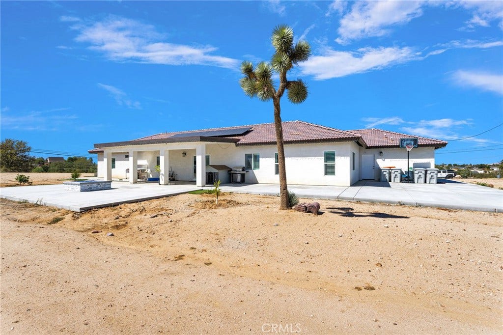 18237 Valencia Street, Hesperia, CA 92345 18237 Valencia Street, Hesperia, CA 92345