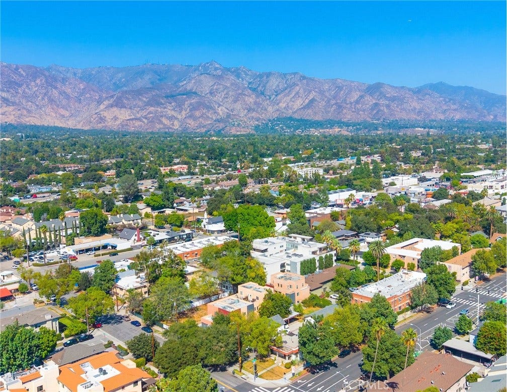 148 N Mar Vista Avenue, Pasadena, CA 91106 148 N Mar Vista Avenue, Pasadena, CA 91106
