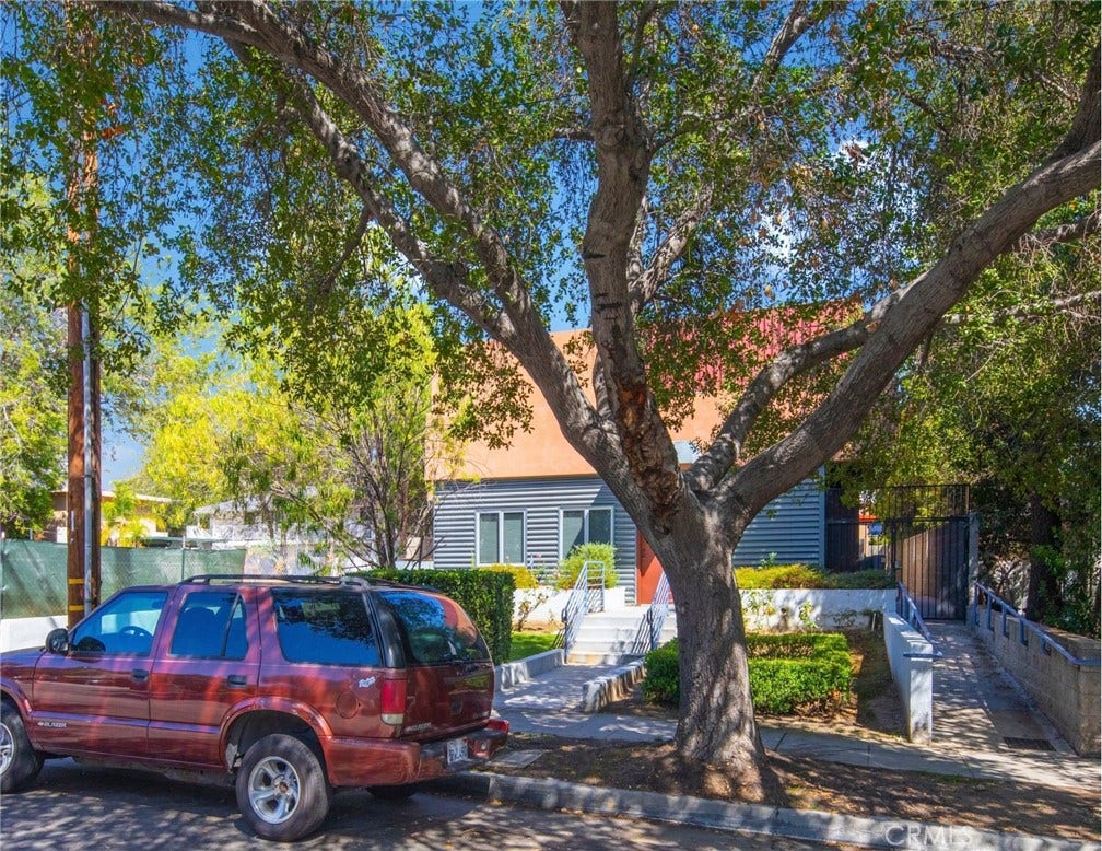 148 N Mar Vista Avenue, Pasadena, CA 91106 148 N Mar Vista Avenue, Pasadena, CA 91106