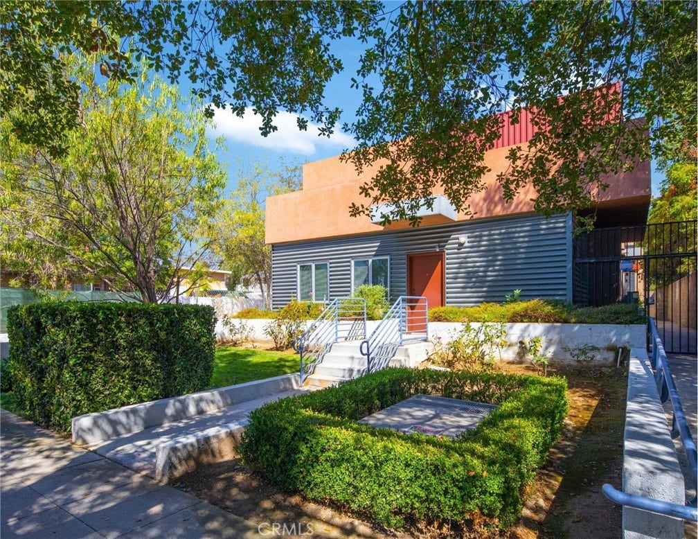 148 N Mar Vista Avenue, Pasadena, CA 91106 148 N Mar Vista Avenue, Pasadena, CA 91106