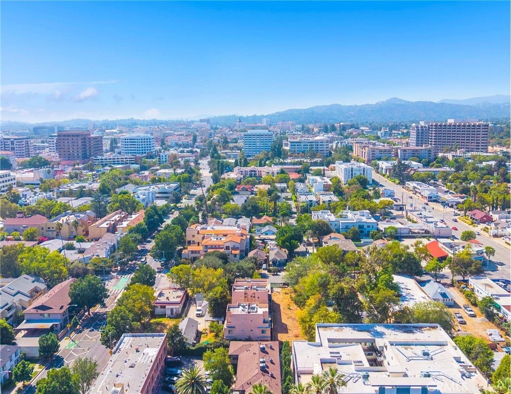 148 N Mar Vista Avenue, Pasadena, CA 91106 148 N Mar Vista Avenue, Pasadena, CA 91106