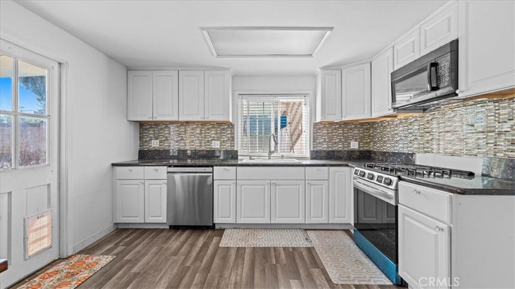 2178 Electra Avenue, Simi Valley, CA 93065 2178 Electra Avenue, Simi Valley, CA 93065