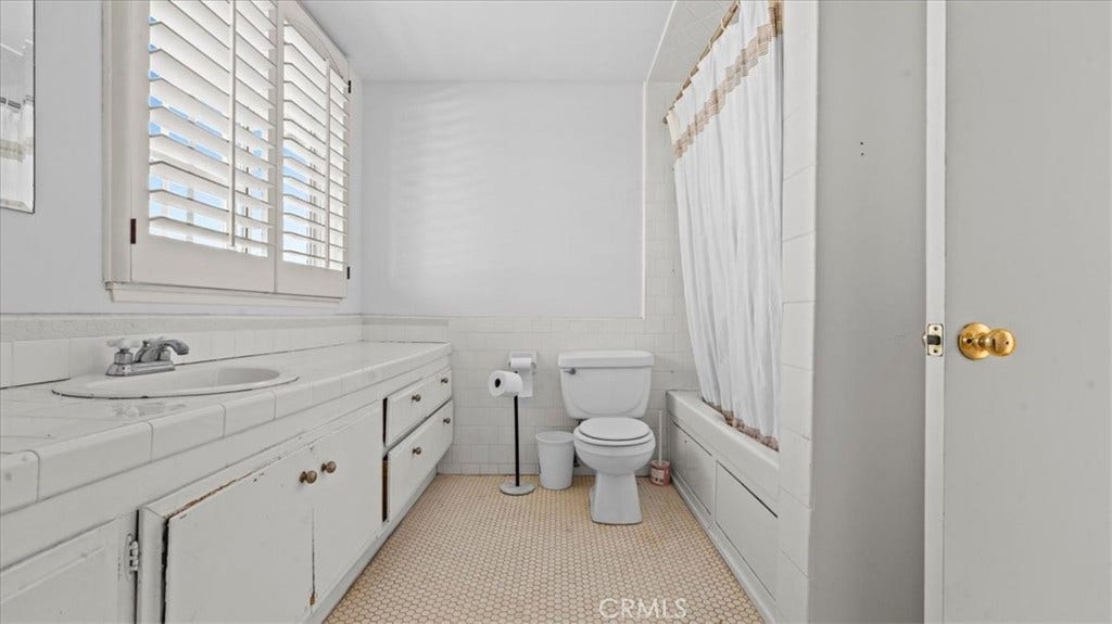 2178 Electra Avenue, Simi Valley, CA 93065 2178 Electra Avenue, Simi Valley, CA 93065