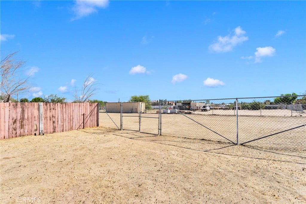 14637 Sequoia, Hesperia, CA 92345 14637 Sequoia, Hesperia, CA 92345