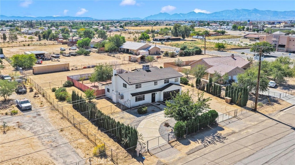 14637 Sequoia, Hesperia, CA 92345 14637 Sequoia, Hesperia, CA 92345