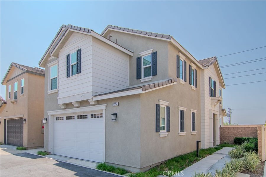 Property photo for 1592 Redwoods Drive Place, Upland, CA
