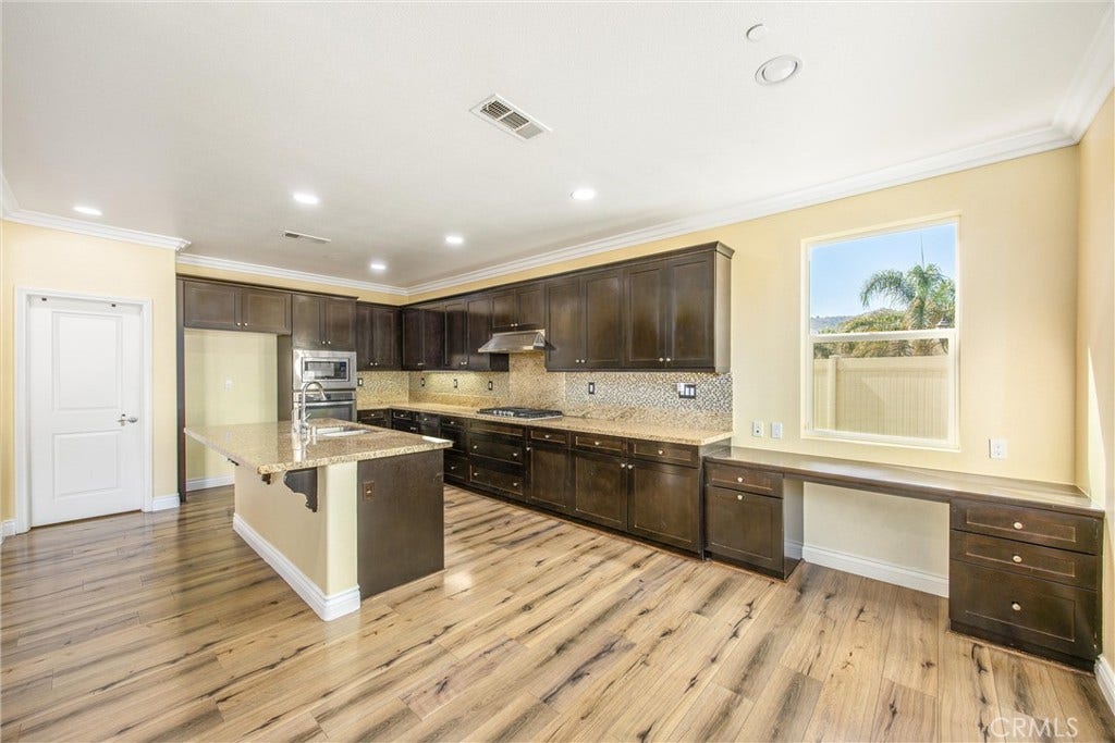 3020 Campania Terrace, Riverside, CA 92503 3020 Campania Terrace, Riverside, CA 92503