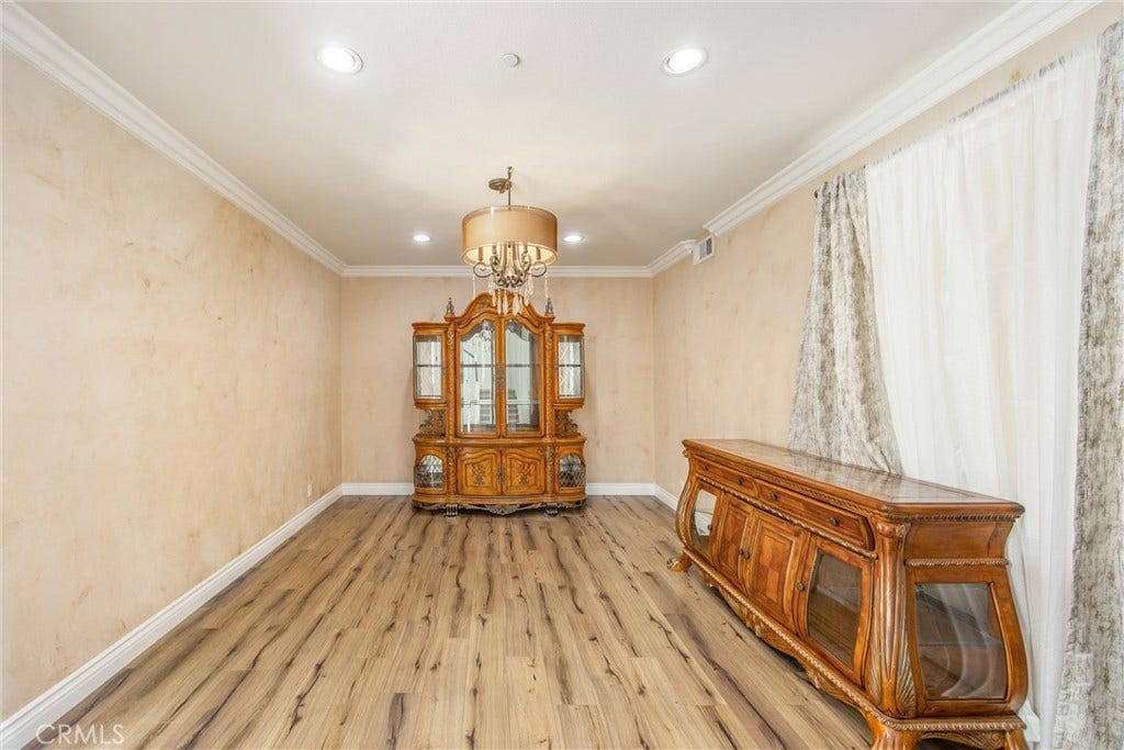 3020 Campania Terrace, Riverside, CA 92503 3020 Campania Terrace, Riverside, CA 92503