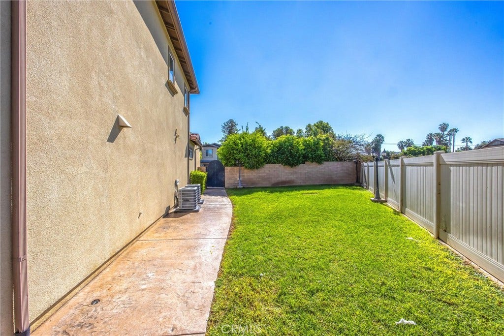 3020 Campania Terrace, Riverside, CA 92503 3020 Campania Terrace, Riverside, CA 92503