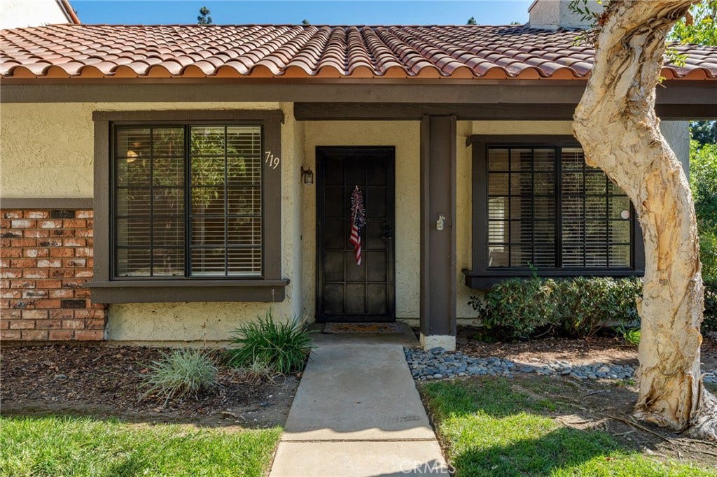 719 Santa Rosa Court, San Dimas, CA 91773 719 Santa Rosa Court, San Dimas, CA 91773