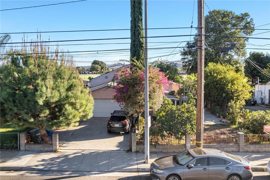 Property photo for 698 W Phillips, Pomona, CA